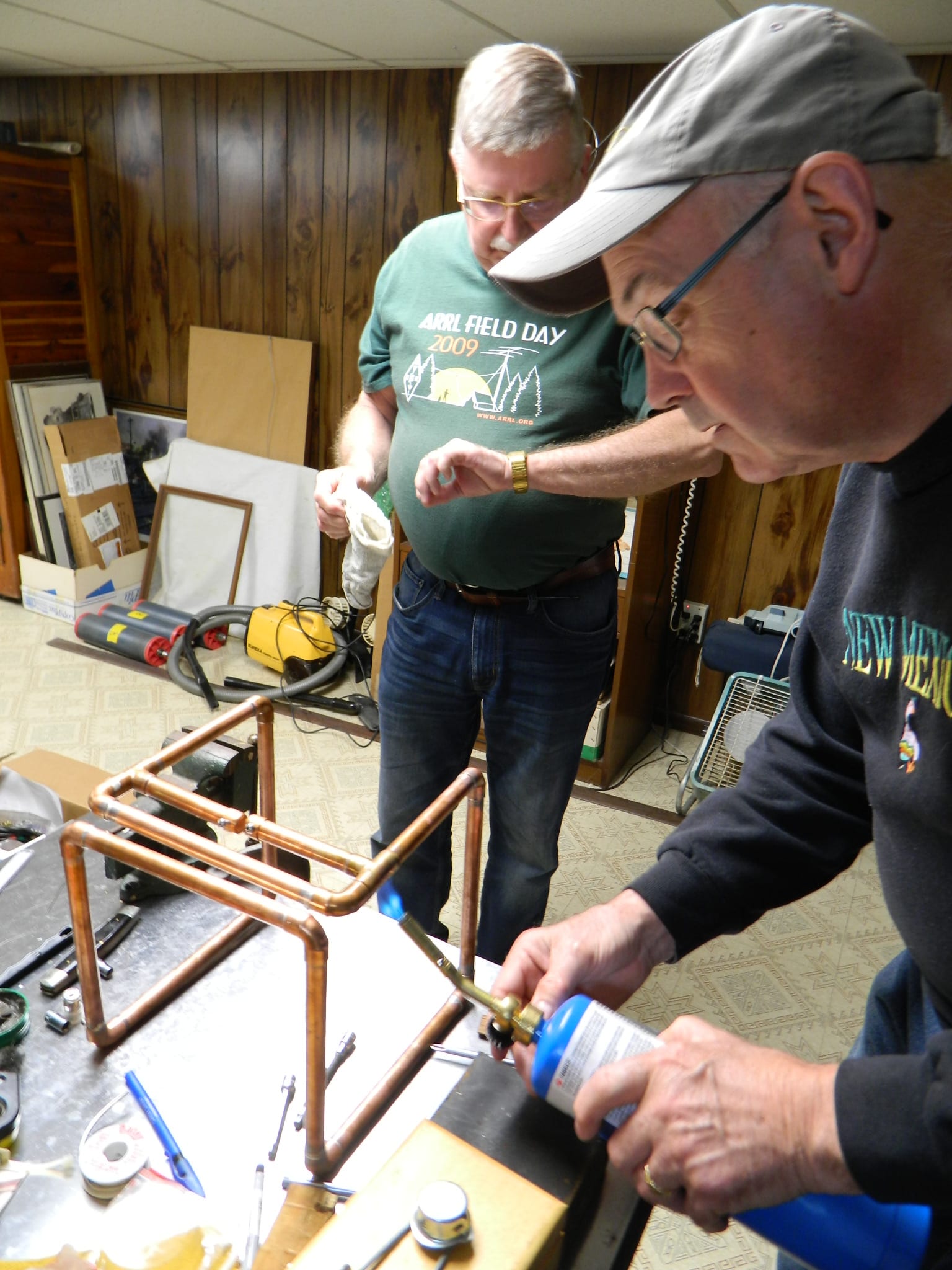 Finishing a solder joint