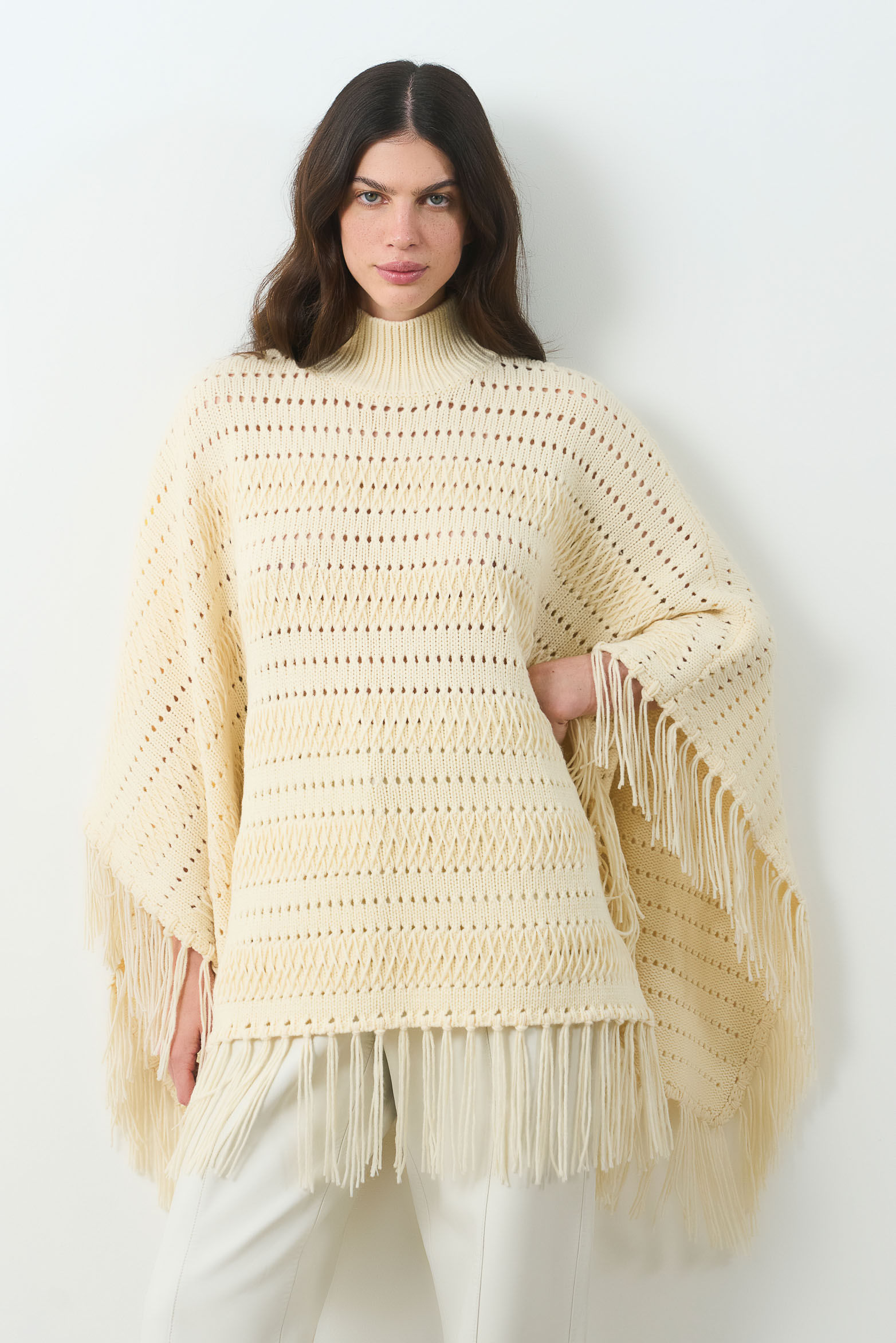 Poncho tejido Thani para mujer