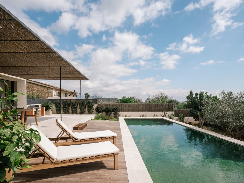 Pool und Außenbereich von DE House Establiments