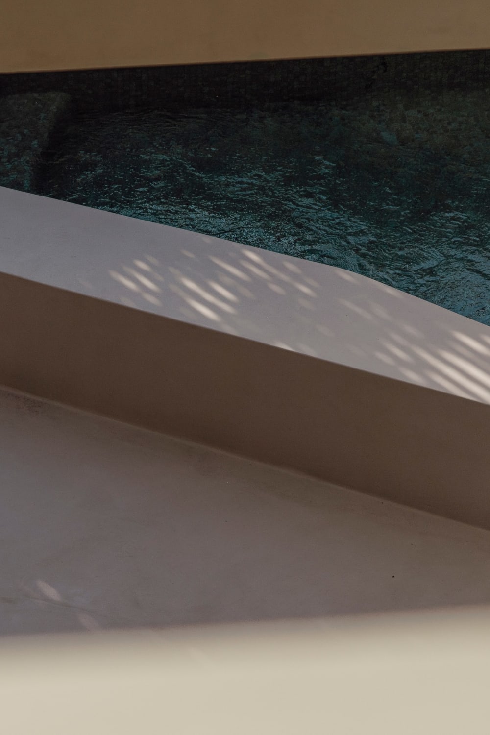 Pool, Fuster 8
