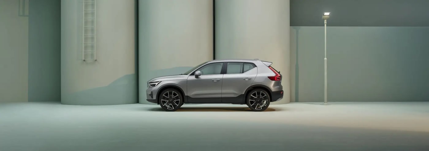 Volvo XC40 | B3 automatico Core - immagine 1