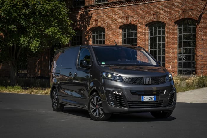 Fiat SCUDO M BEV 100 kW Pacco batterie 49kWh