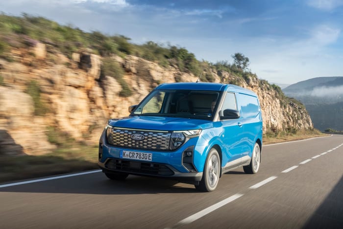 Ford TRANSIT COURIER 1.5 Ecoblue 100 cv Trend