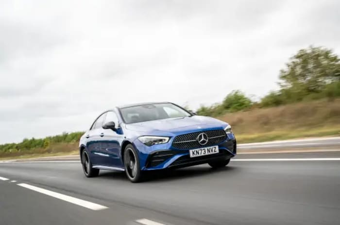 Mercedes-Benz CLA Coupé  180 Advanced