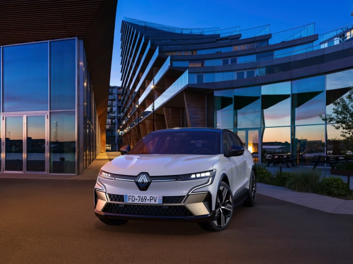 Renault MEGANE E-TECH techno 220cv comfort range