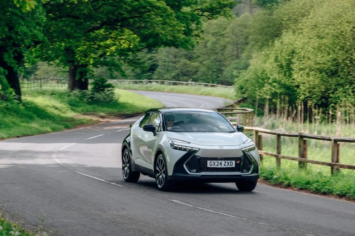 Toyota C-HR Hybrid 140 Trend