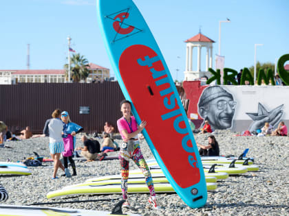 Фестиваль на пляже «Маяк» собрал множество участников