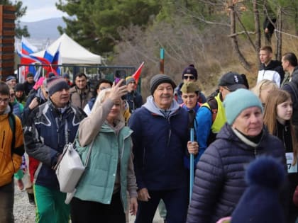 В Геленджике впервые состоялось новогоднее восхождение на Маркотх