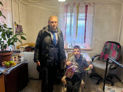 Председатель Армавирской городской Думы исполнил желание троих детей в акции «Ёлка желаний»