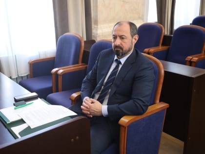 Начальник Управления Минюста России по Краснодарскому краю Игорь Бабаев принял участие в работе очередного пленарного заседания Законодательного собрания Краснодарского края