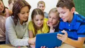 Why do students struggle in online school Why do students struggle in online school