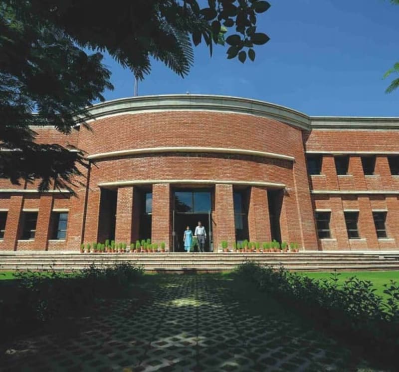 IILM University Banner