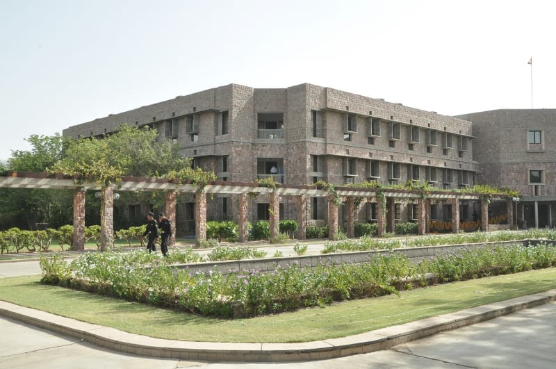 IIHMR University Banner