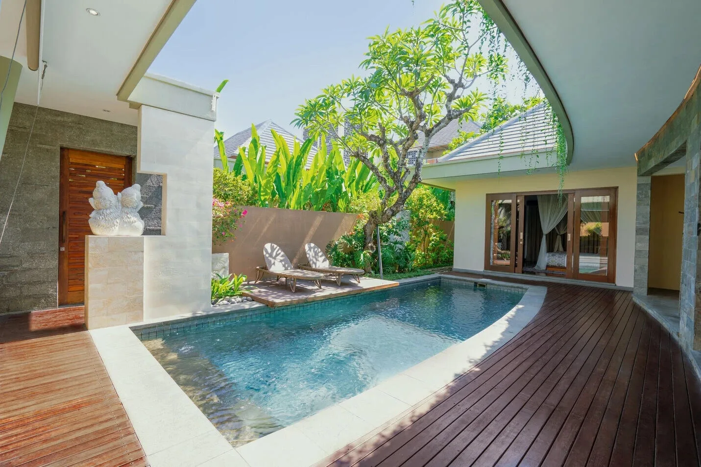 Two Bedrooms Royal Pool Villa 