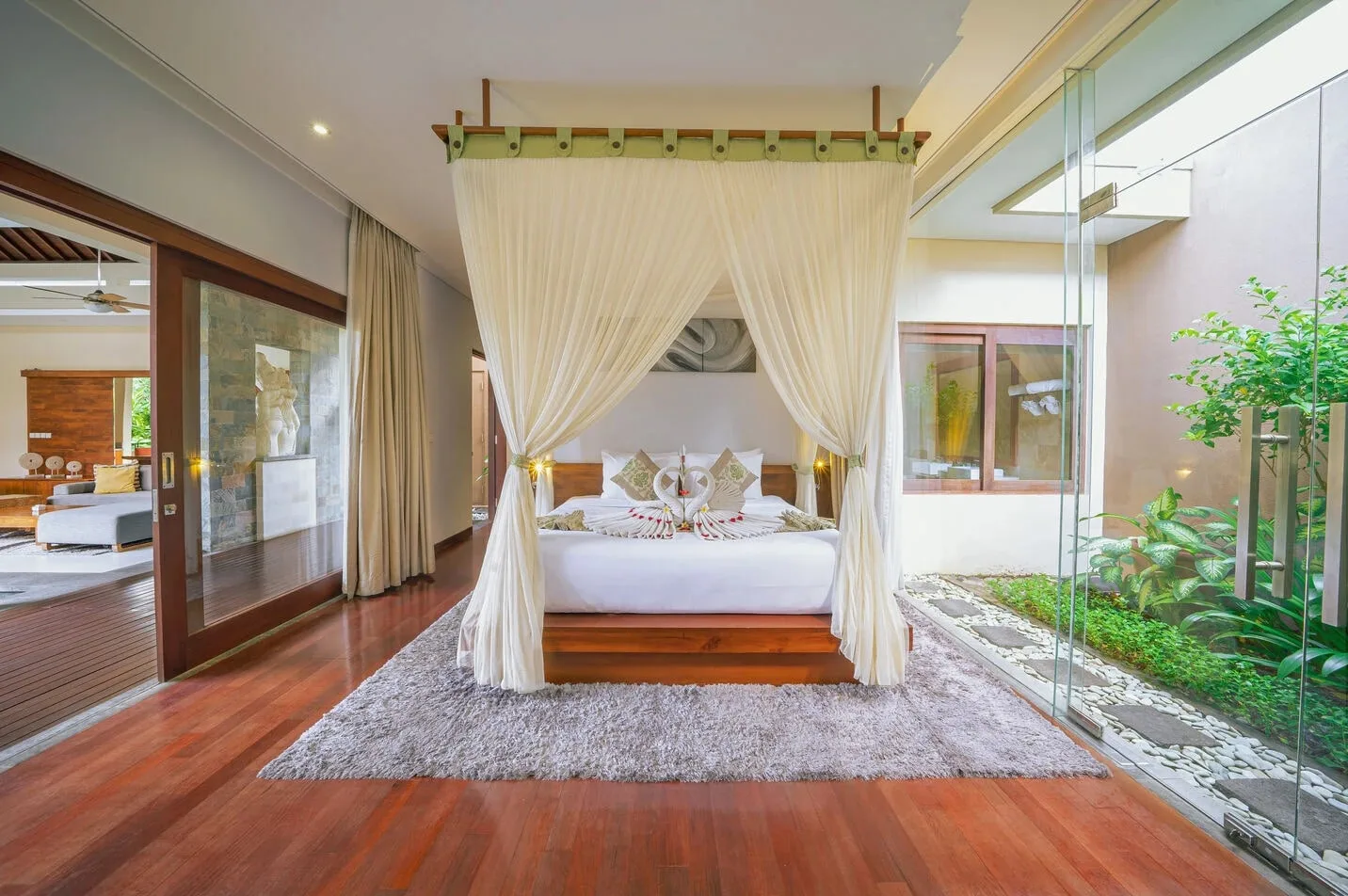 Extra image 4 of Listing