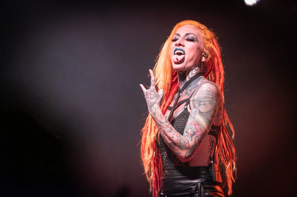 Lena Scissorhands, Infected Rain