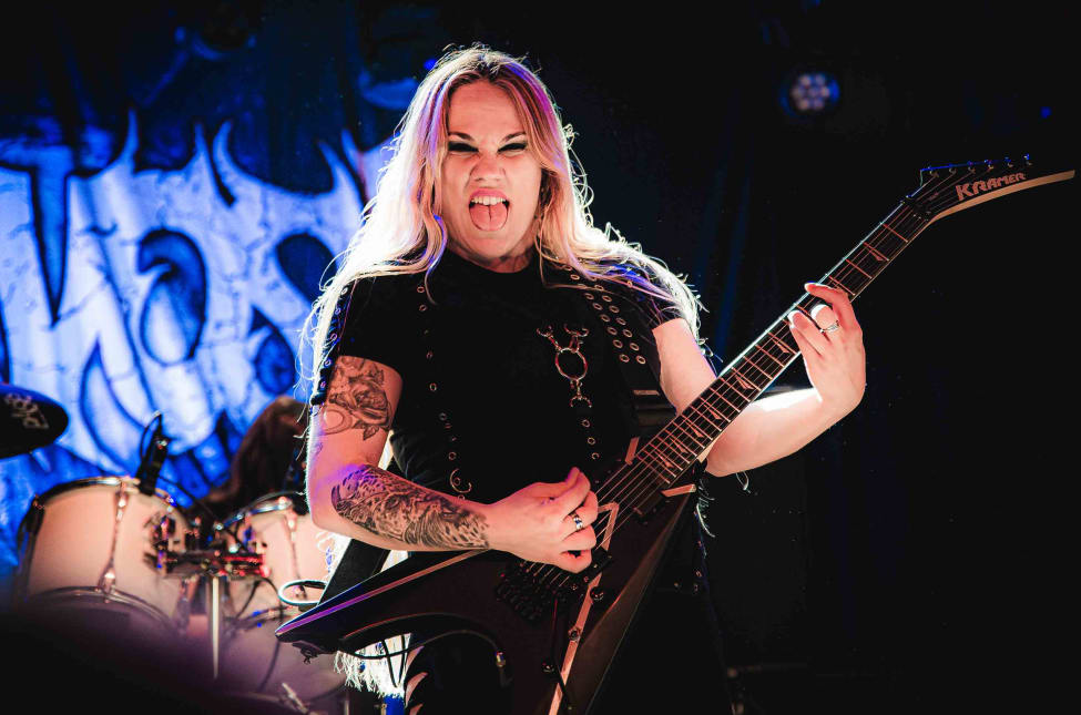 Prika Amaral, Nervosa