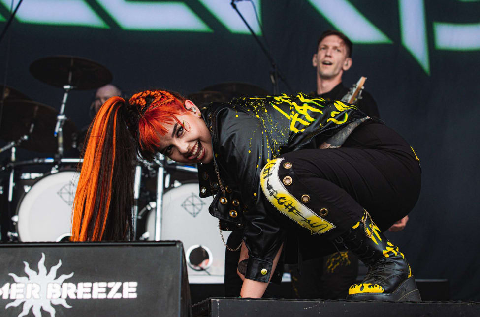 Nicol Hofman, Nicol Hofmanová, Stellvris