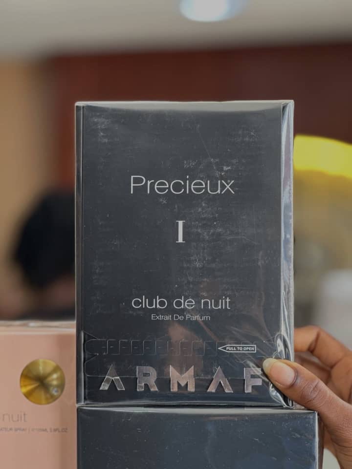 Precieux Club De Nuit
