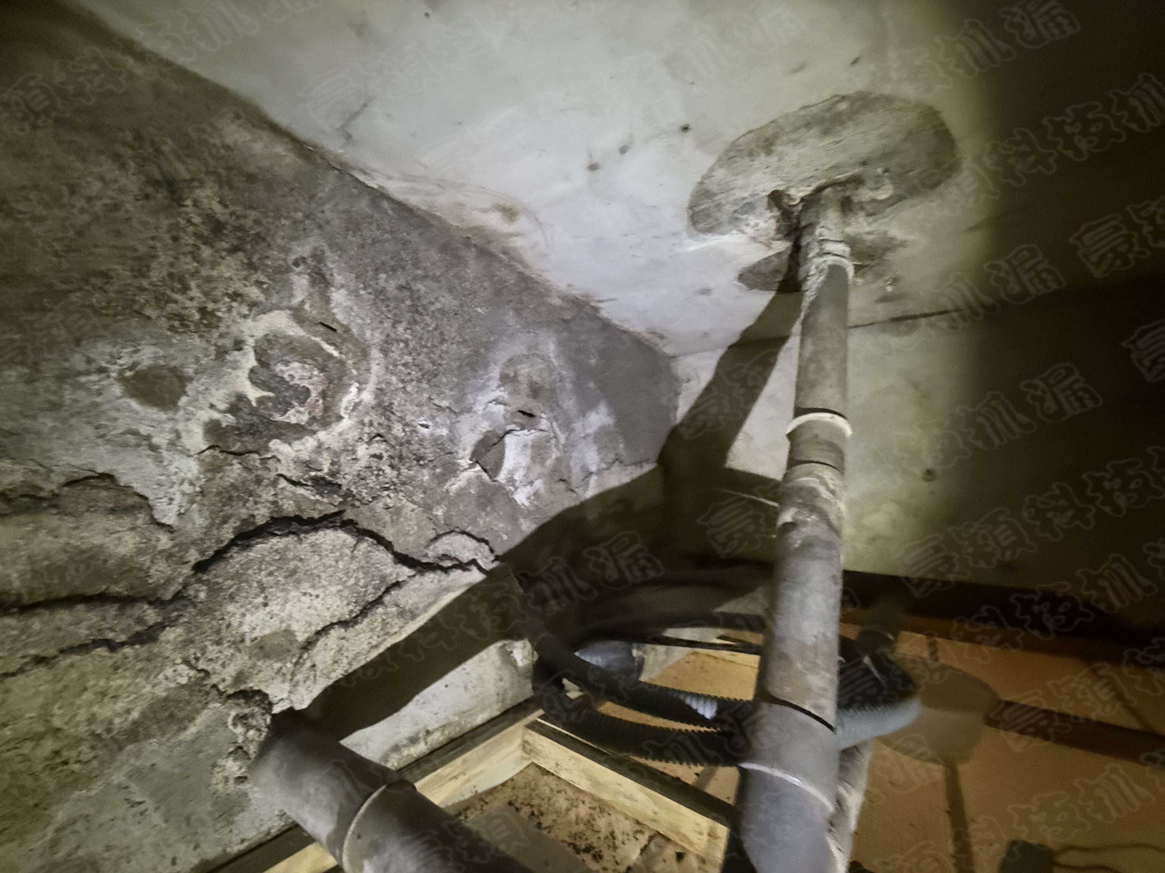 科學抓漏：管道間漏水檢測方法與高科技儀器應用解析| 豪穎抓漏案例展示