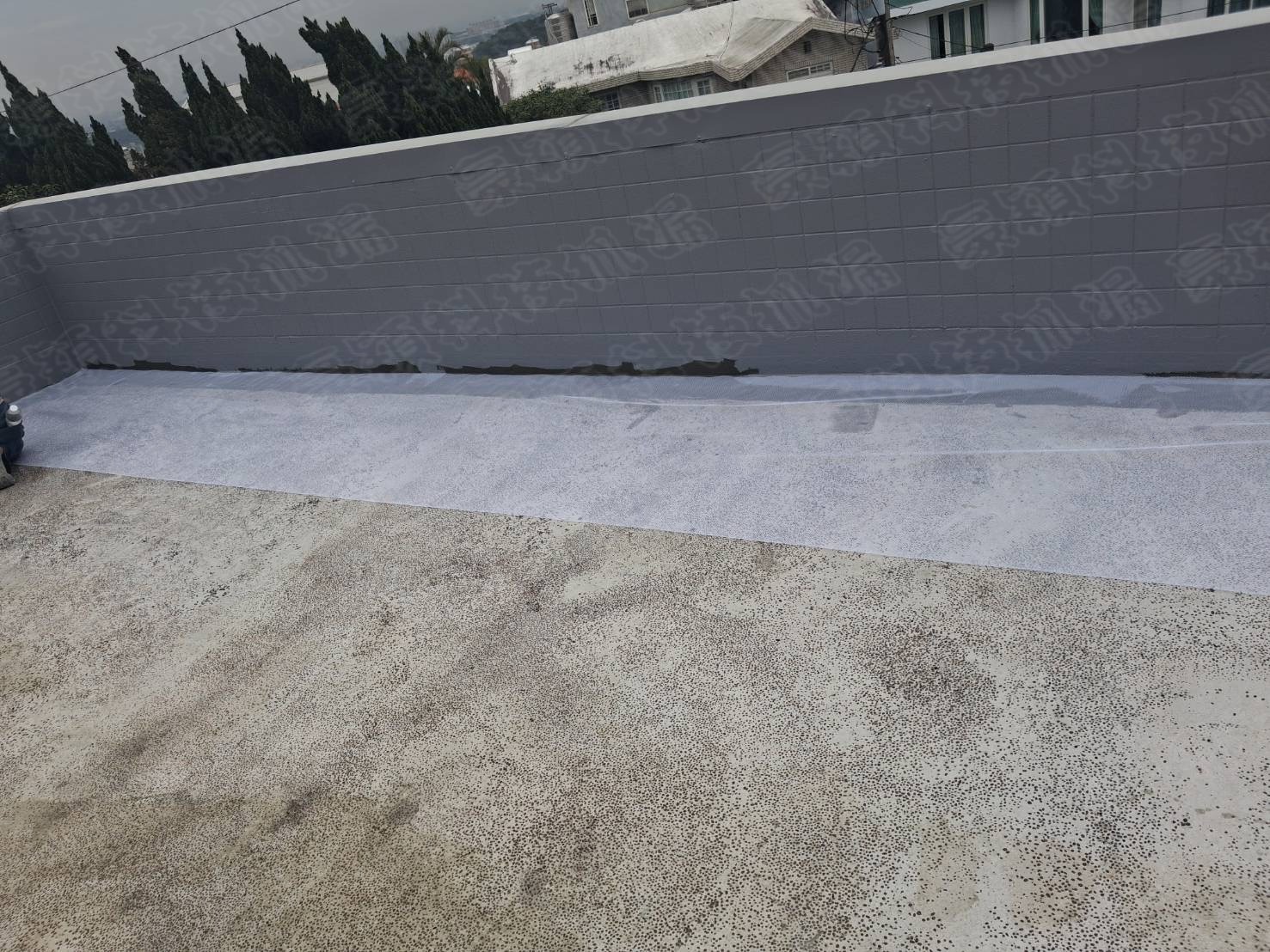 屋頂防水層的施工現場