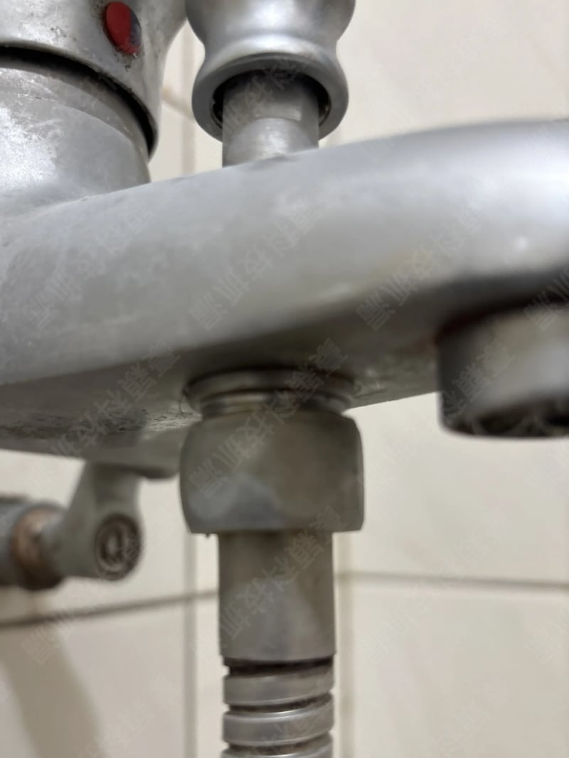 檢查水龍頭與軟管接頭