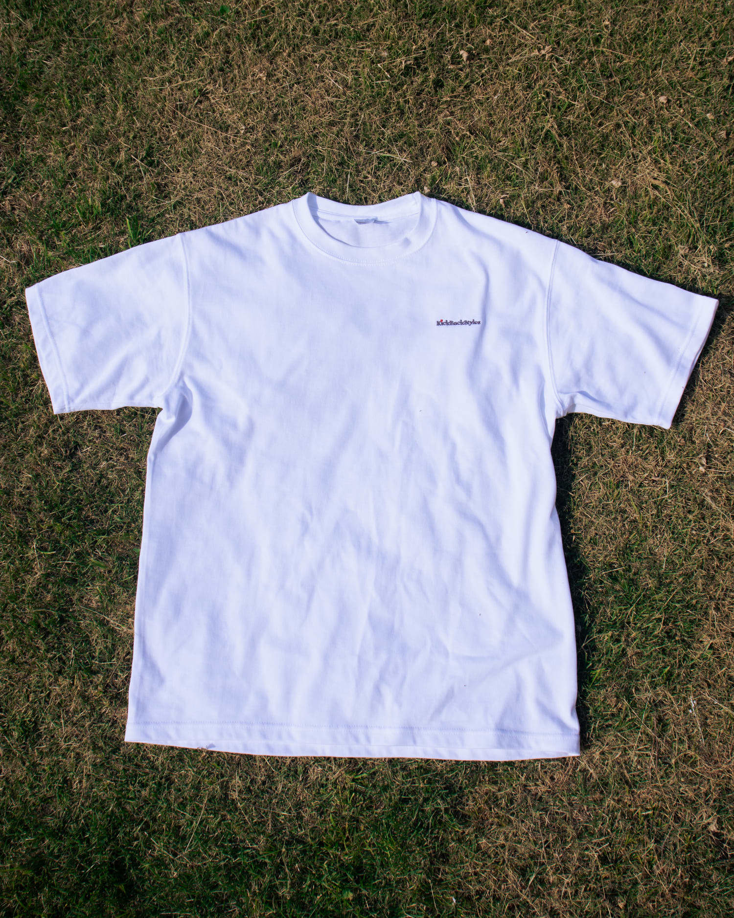 KickBackStyles バックプリントTシャツ ホワイト