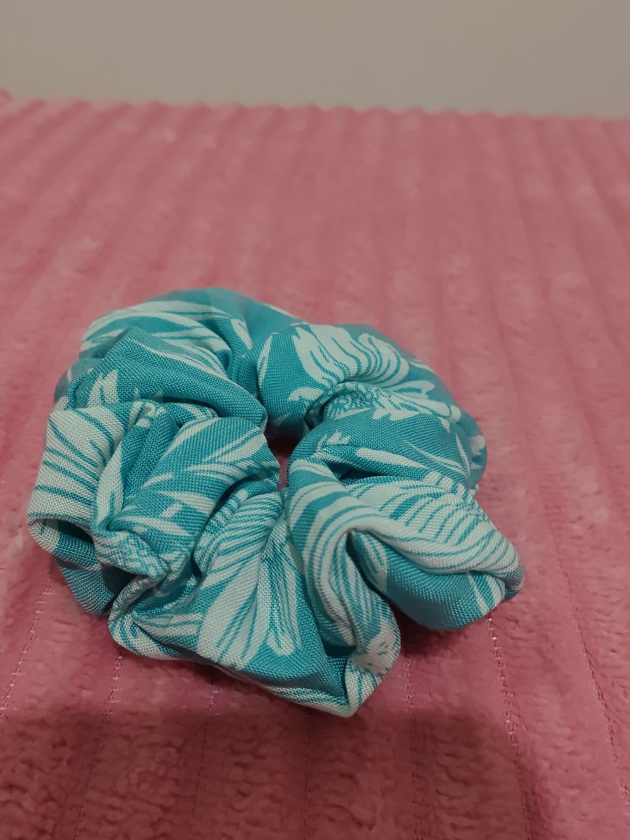 Vista 3 de Scrunchies Estampadas