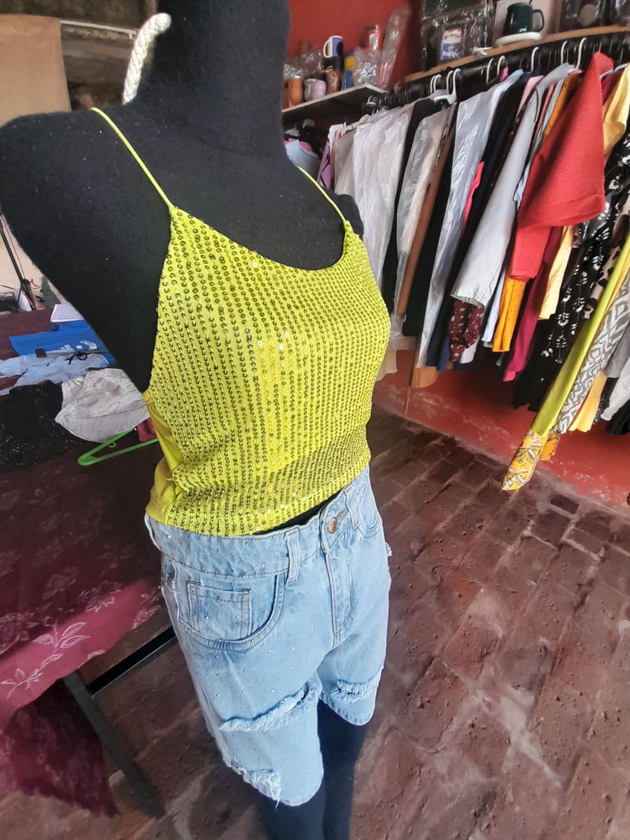 Vista 3 de Conjunto top y palazos de crep y wafle