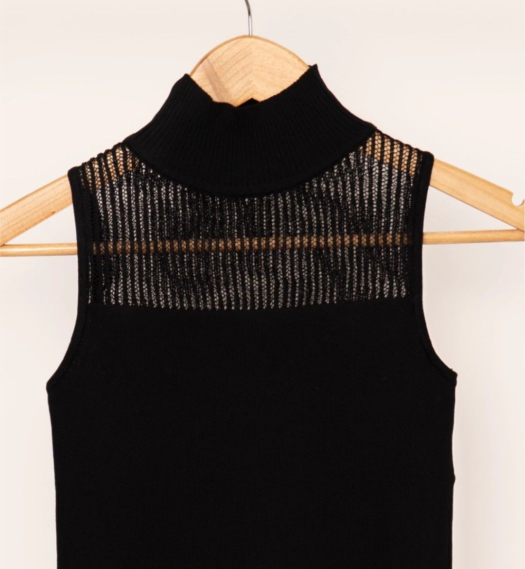 Polera hilo y transparencia