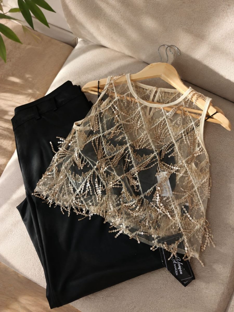 Blusa transparencia dorada