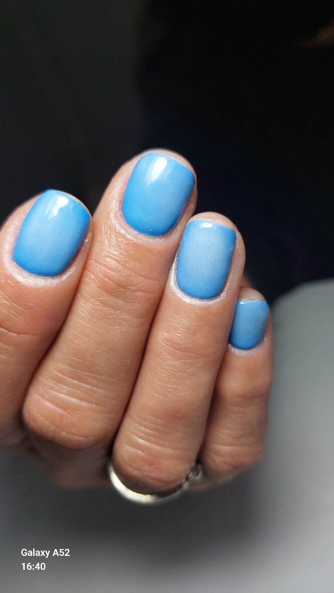 Esmaltado semipermanente en manos