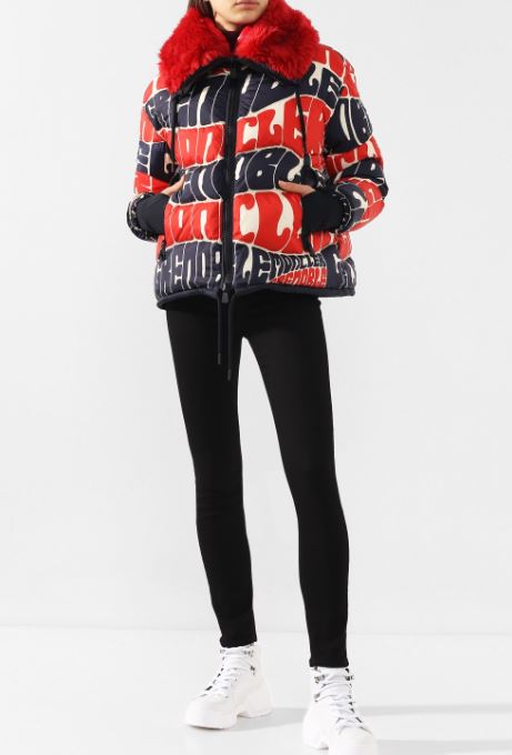 Пуховик Moncler, 152700 P. (tsum.ru)