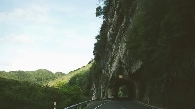 꾸준한 관리가 필요한 60대 기미 잡티 개선의 실제 사례 이미지