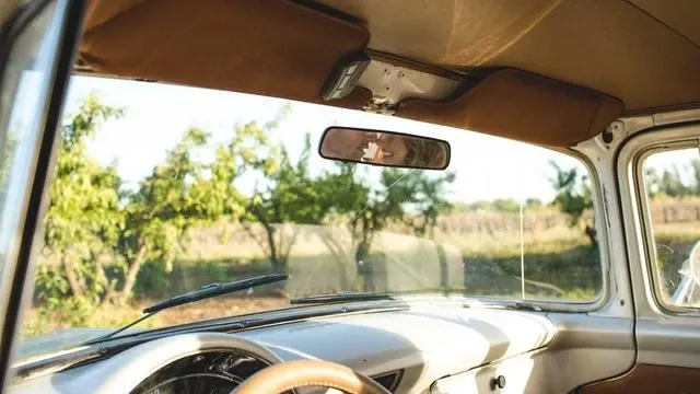 60대 기미 잡티 치료 시 주의해야 할 점과 부작용 예방 이미지