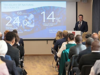 Сергей Верещагин презентовал иностранным послам потенциал края