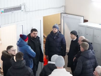 Депутаты горсовета Красноярска проинспектировали несколько спортивных площадок по месту жительства