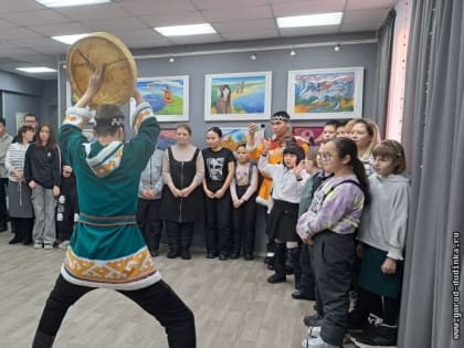 Юные дудинцы дружно встретили Хэйро