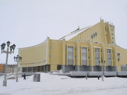 Участники фотоконкурса посетили Норильский театр драмы