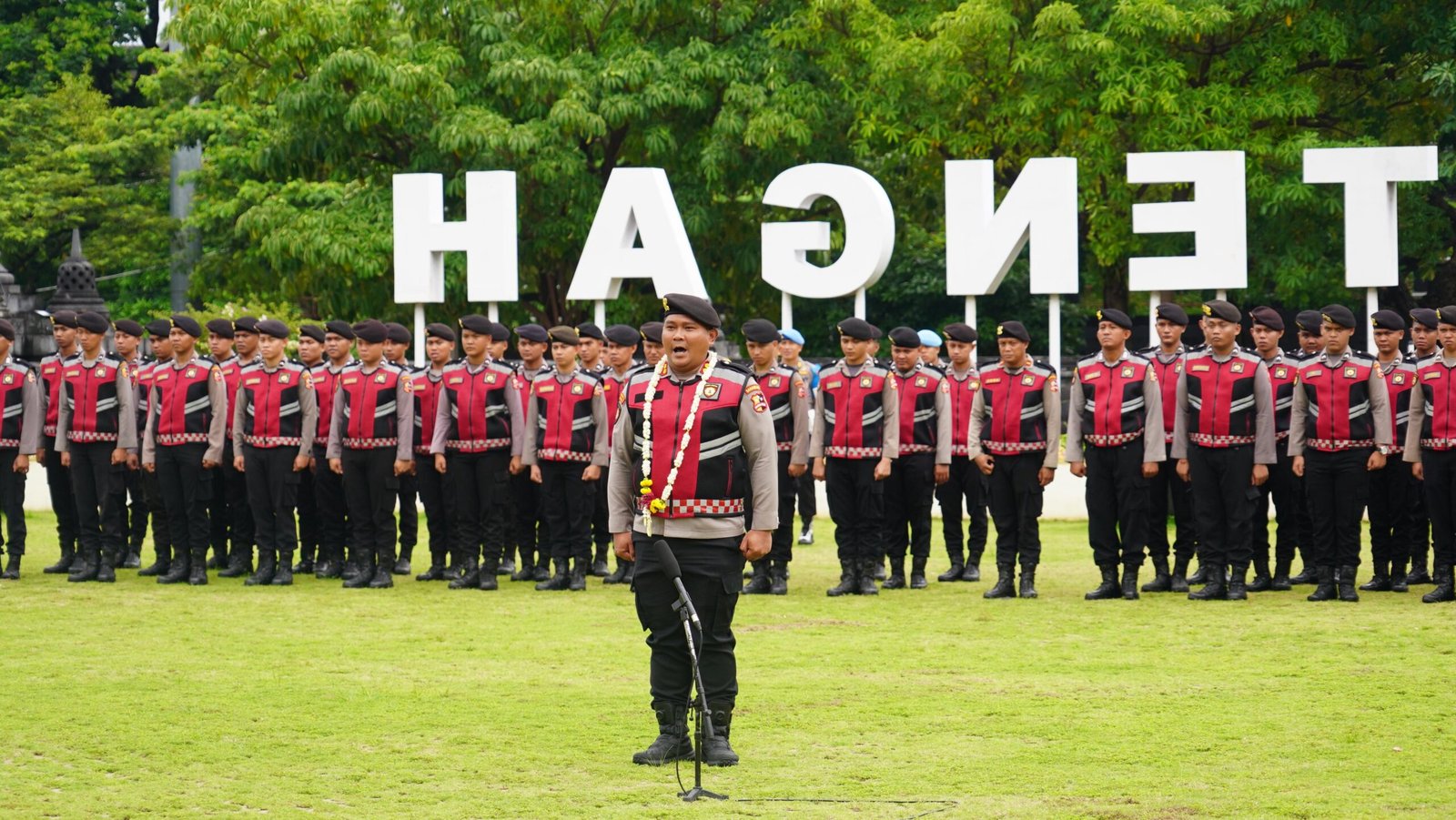 300 Personil Korsabhara Baharkam Polri Dilepas Wakapolda Jateng Selesai PAM Pilkada 2024