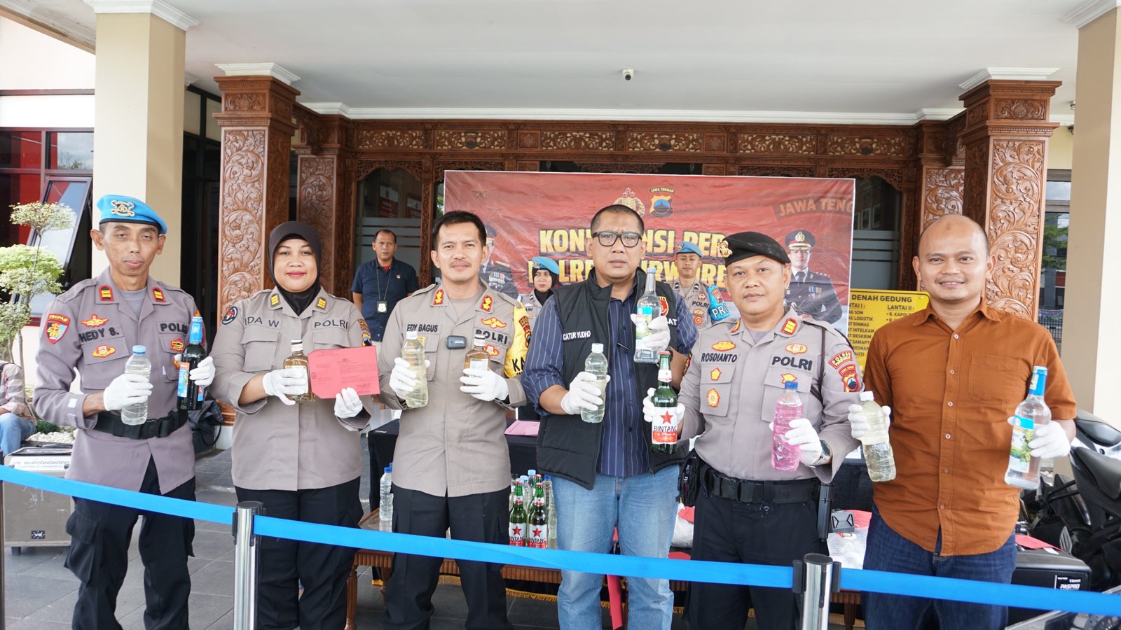 Kapolres Purworejo Pimpin Press Release Terkait Operasi Cipta Kondisi Jelang Idul Fitri 1446 H