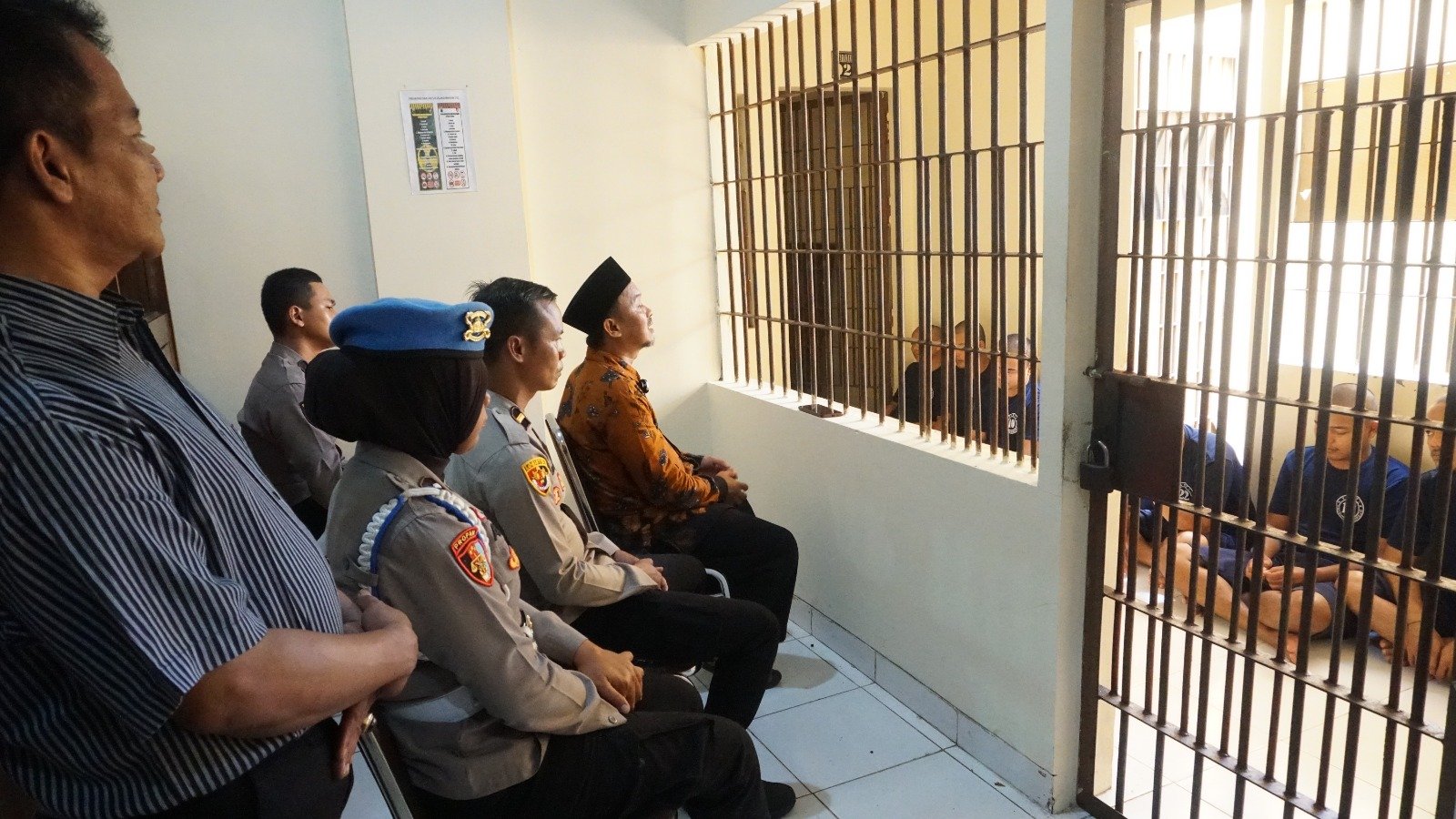 Sentuhan Rohani di Balik Jeruji: Polres Purworejo Gelar Pembinaan Mental untuk Warga Binaan
