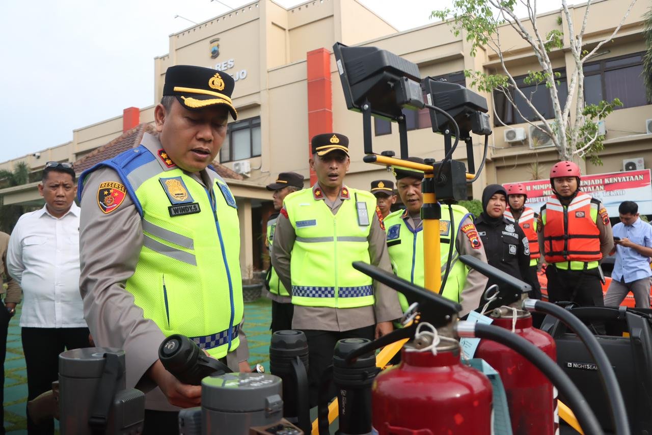 Siaga Bencana Hidrometeorologi, Polres Purworejo Pastikan Personel dan Alutsista Dalam Kondisi Prima