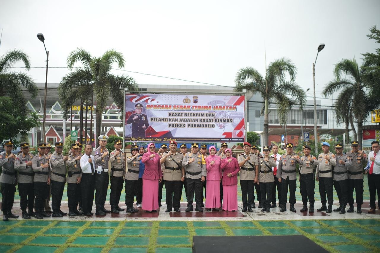 Segarkan Lini Strategis, Kapolres Purworejo Pimpin Langsung Sertijab Kasat Reskrim dan Binmas