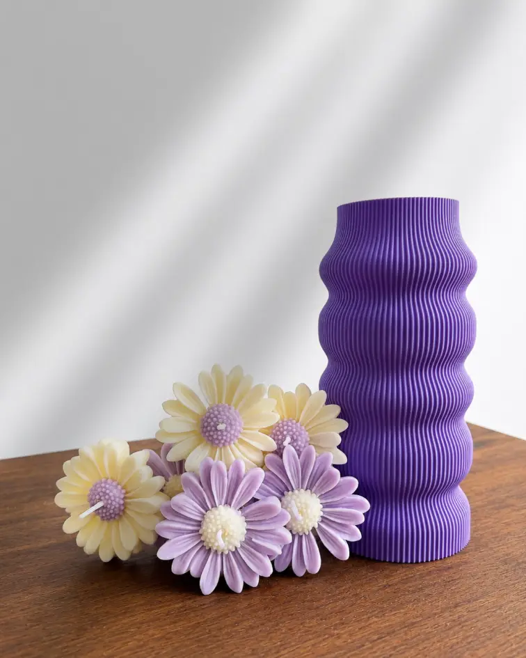 Jarrón Decorativo Morado con Flores Aromáticas
