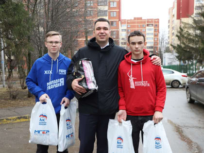 Волонтеры оказали помощь приюту для бездомных животных