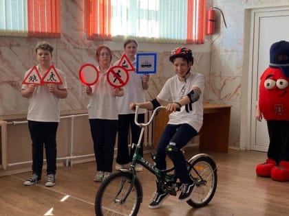 Новомосковские школьники изучили дорожную науку