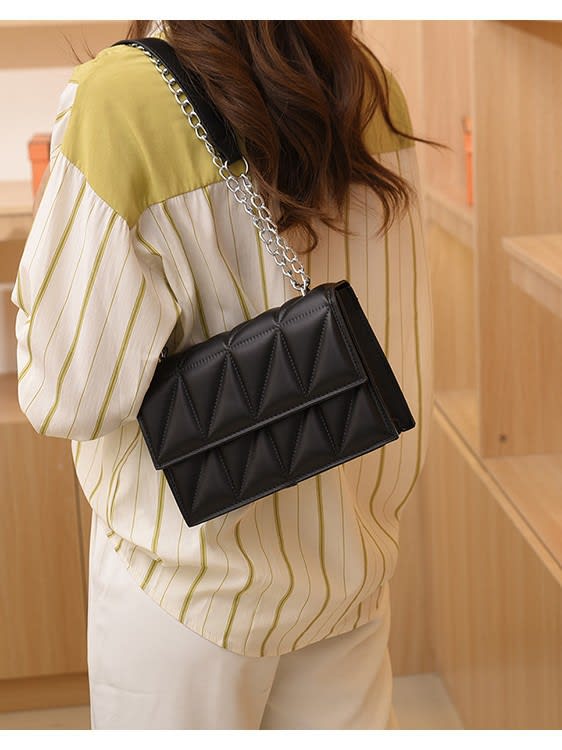 Chanel-style handbag 2