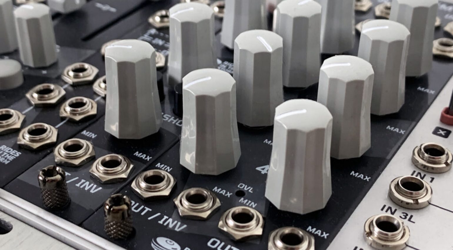 가성비 유로랙 모듈 컬렉션 - 초보자 모듈러 신스 구성