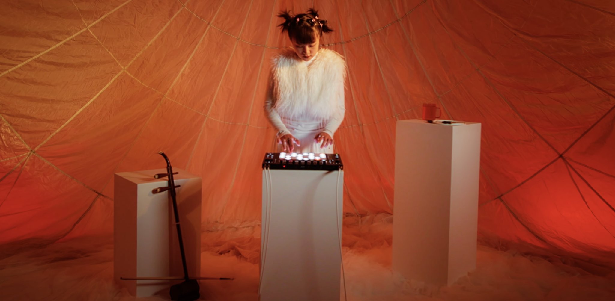 Buci performing live with Push 3